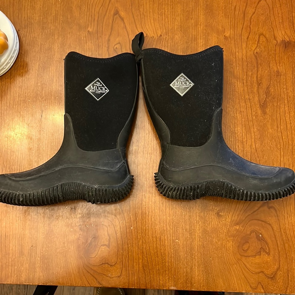 A pair of youth Muck boots. Used, but in great condition.